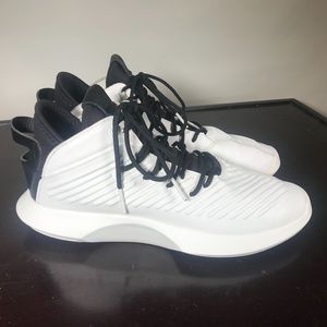 Adidas men's athletic Basketball shoes. Nice!
